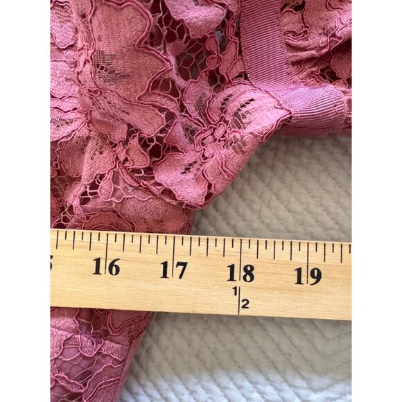 Gal Meets Glam Josephine Floral Lace Dress Size 4 Short Bell Sleeve Bow Scallop - Picture 12 of 12